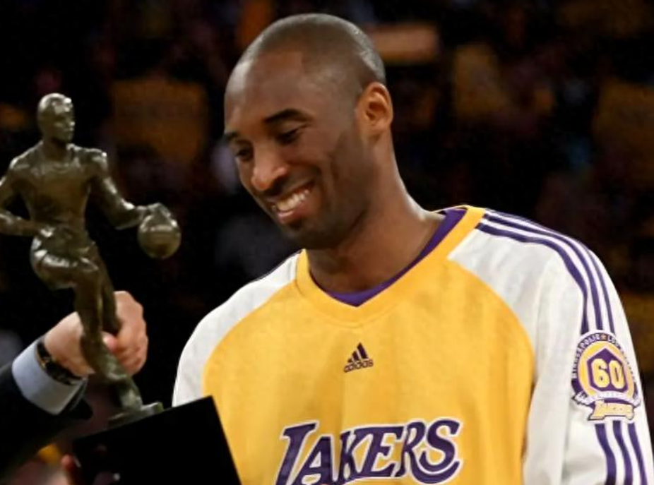 科比08年夺MVP含金量有多高？看看排他后面的5人 老詹30+8+7第四