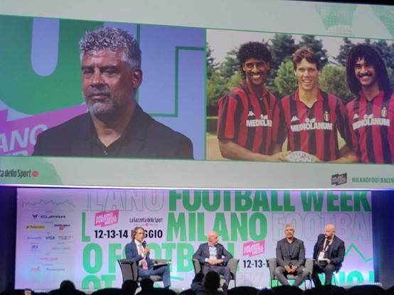 【现场】萨基和里杰卡尔德的“完美球队”